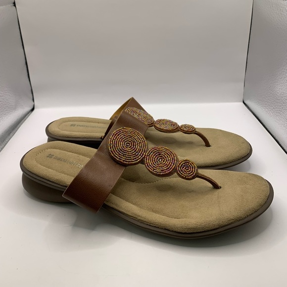 Naturalizer Jillian tan brown tong beaded sandals slides comfort size 9W - Picture 1 of 6